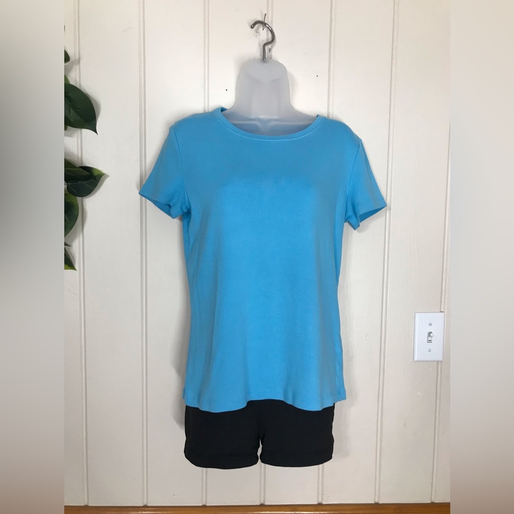Jones New York Blue Round Neck Blouse
Medium 8 - 10
Stretch Material
100% Cotton